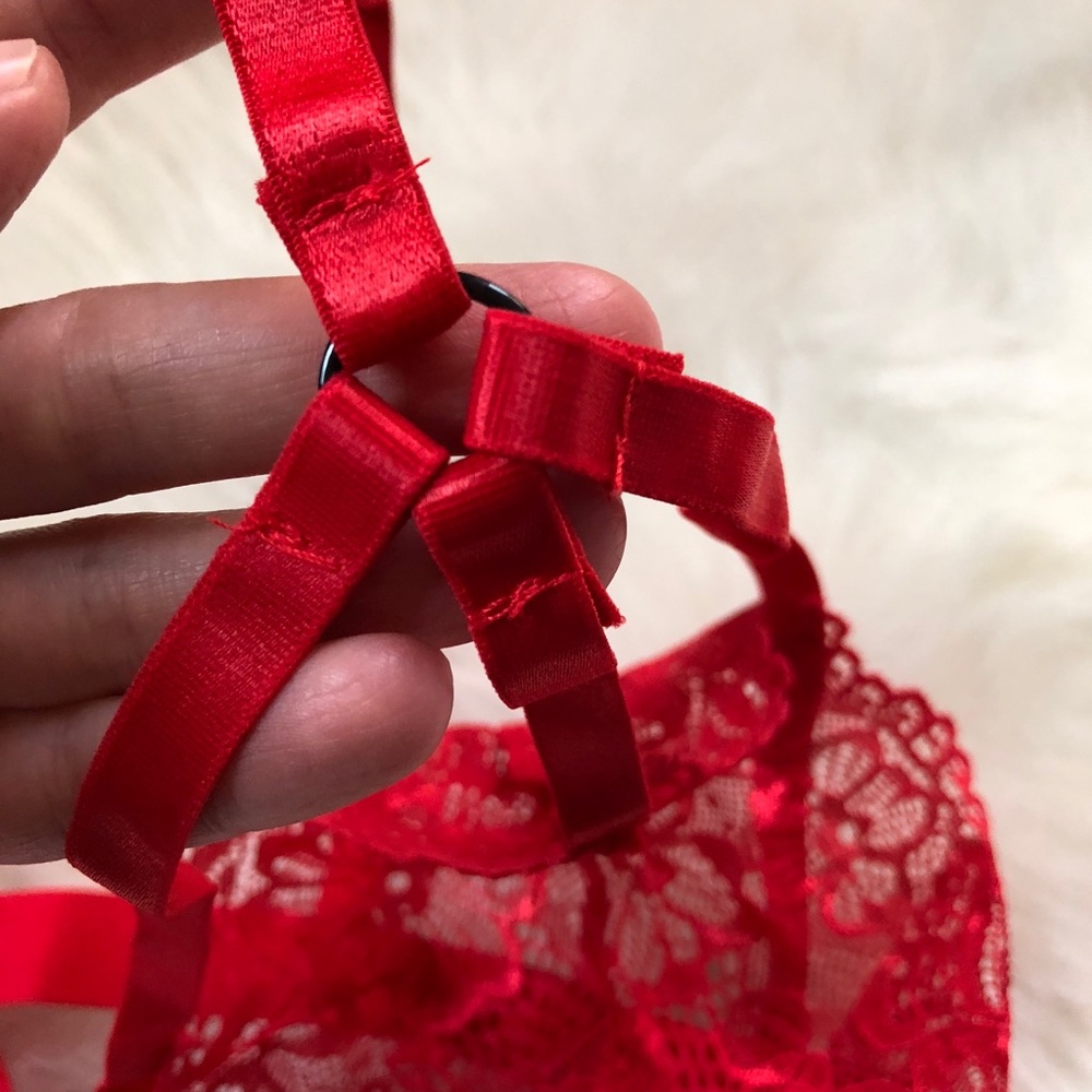 NWT❤️Strappy Sexy Lace Stretch Crimson Bralette L - Picture 3 of 5
